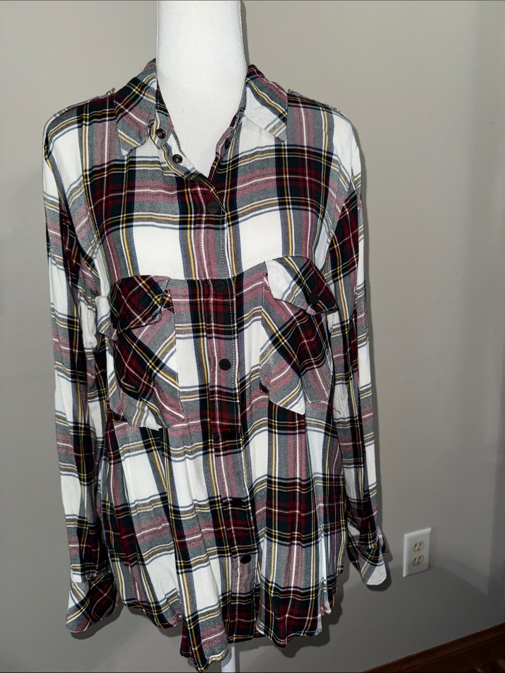 NWOT Women’s Sanctuary Plaid Button-Down Shirt- Large